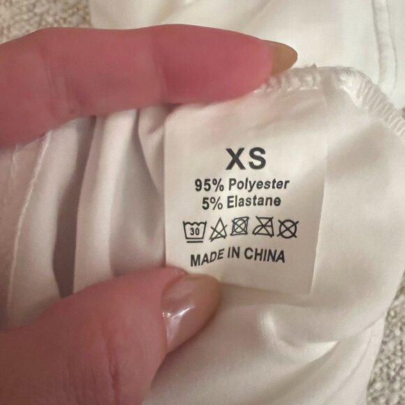 Lobster Graphic Women's Cropped Tee - White - XS - Picture 5 of 5